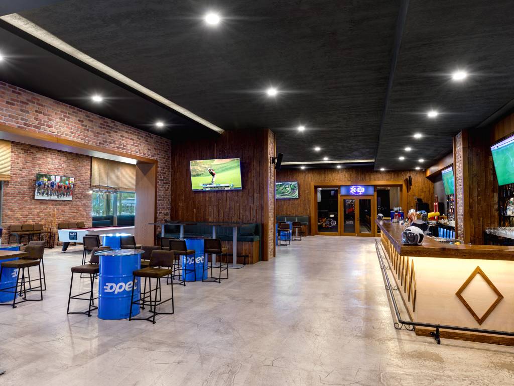 One Lobby Bar